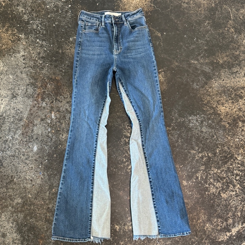 Chic Two-Tone Women's Flare Jeans